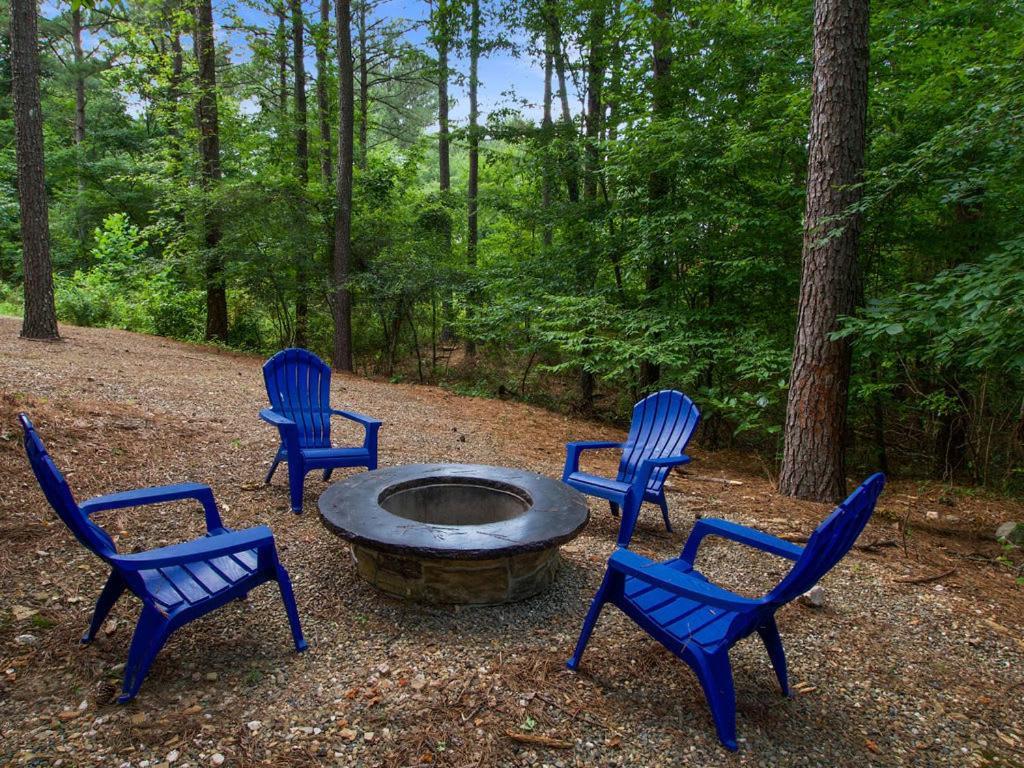 Stunning Luxury Cabin W Hot Tub And Fire Pit Holy Shiplap Is Perfect Romantic Couples Getaway Broken Bow Εξωτερικό φωτογραφία