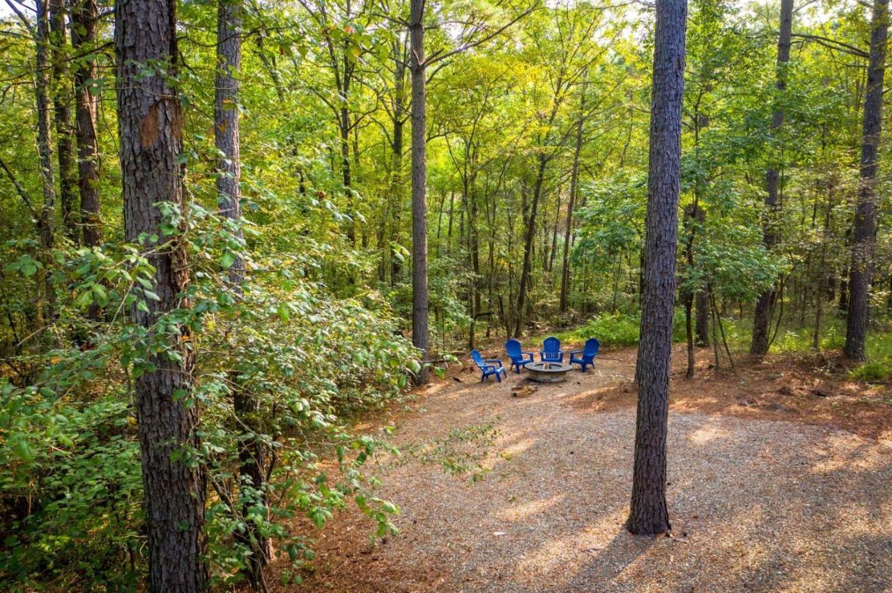 Stunning Luxury Cabin W Hot Tub And Fire Pit Holy Shiplap Is Perfect Romantic Couples Getaway Broken Bow Εξωτερικό φωτογραφία